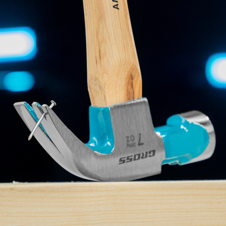 Молоток-гвоздодер, 200 г, угол 45, магнит, обрезиненная рукоятка American hickory GROSS