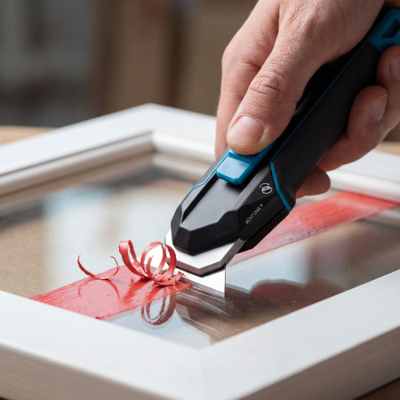 Нож-скребок выдвижной, 19мм, сменное лезвие, SK2, 5 запас. лезвий, алюмин. корпус GROSS