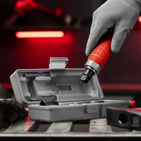 Отвертка ударно-поворотная 1/2, набор бит, 6 шт, обрезиненная ручка, пластиковый бокс Matrix