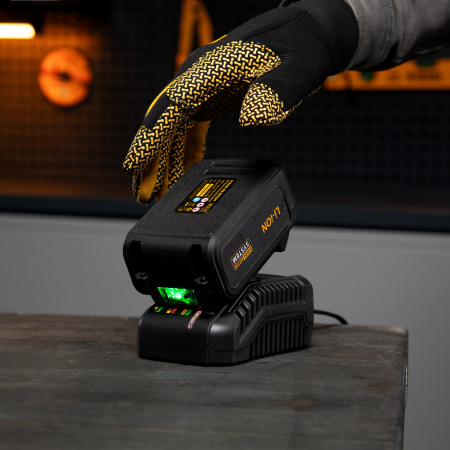 Батарея аккумуляторная IB-18-4.0, Li-Ion, 18 В, 4.0 А/ч Denzel