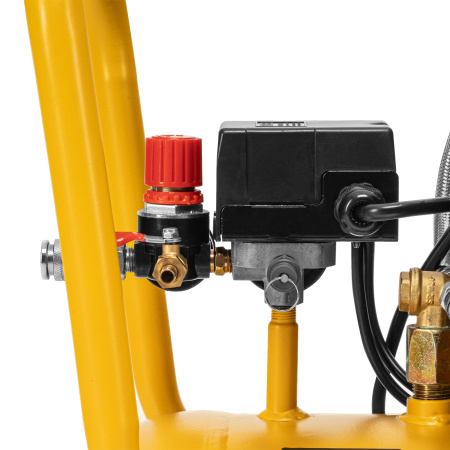 Компрессор безмасл. малошумный DLP -3000/50, 3 кВт, 2х1,5 кВт,50 л, 2850 об/мин,500 л/мин Denzel