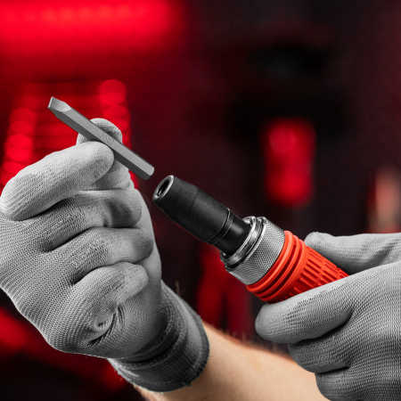 Отвертка ударно-поворотная 1/2, набор бит, 6 шт, обрезиненная ручка, пластиковый бокс Matrix