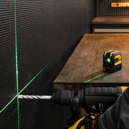 Лазерный уровень LX 03 Green, 30 м, 520 нм, резьба 1/4" Denzel цена