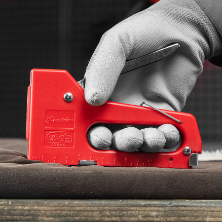 Степлер мебельный пластиковый, тип скобы 53, 4-8 мм Matrix цена