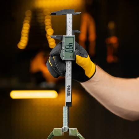 Штангенциркуль пластиковый, 150 мм, электронный, большой дисплей, с глубиномером Denzel цена