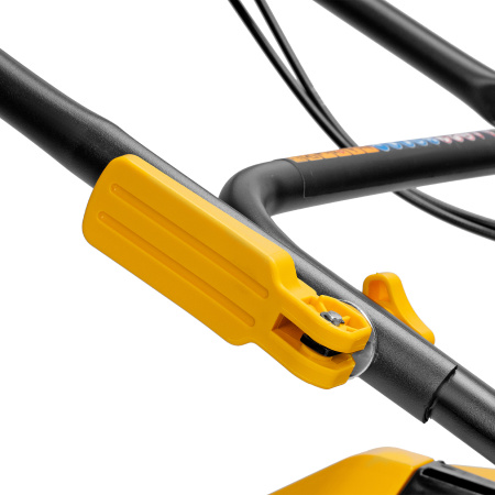 Газонокосилка бензиновая GLD-520SP, 196 куб.см, ширина 52 см, привод, 7 уровней,травосборник 60 л Denzel цена