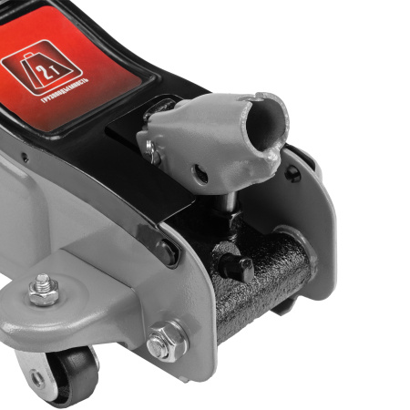 Домкрат гидравлический подкатной 2 т в пластиковом кейсе 85-330 мм. Low Profile Matrix цена