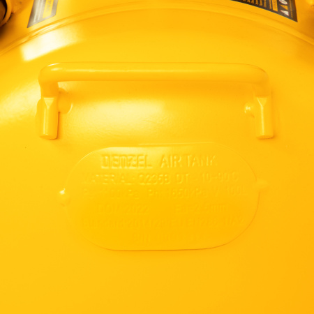 Компрессор безмасляный, малошумный DLS 1800/100,1800 Вт, 3x600, 100 л, 345 л/мин Denzel