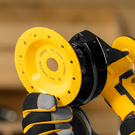 Чашка твёрдосплавная зачистная,125 мм, Плоская, мелкое зерно #32// Denzel