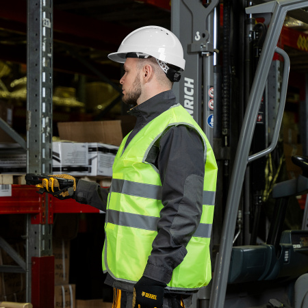 Каска защитная ударопрочная, ABS/PC, плавная регулировка, модель «Форвард» (К-05)белая Denzel цена