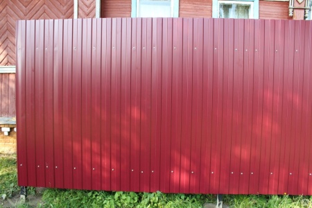Профнастил С8 вишневый RAL 3005 1200х2000мм