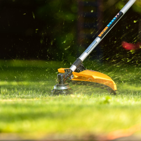 Триммер бензиновый DT 33S, 33 см3, 1.8 л. с, разъемная штанга, состоит из 2 частей Denzel цена